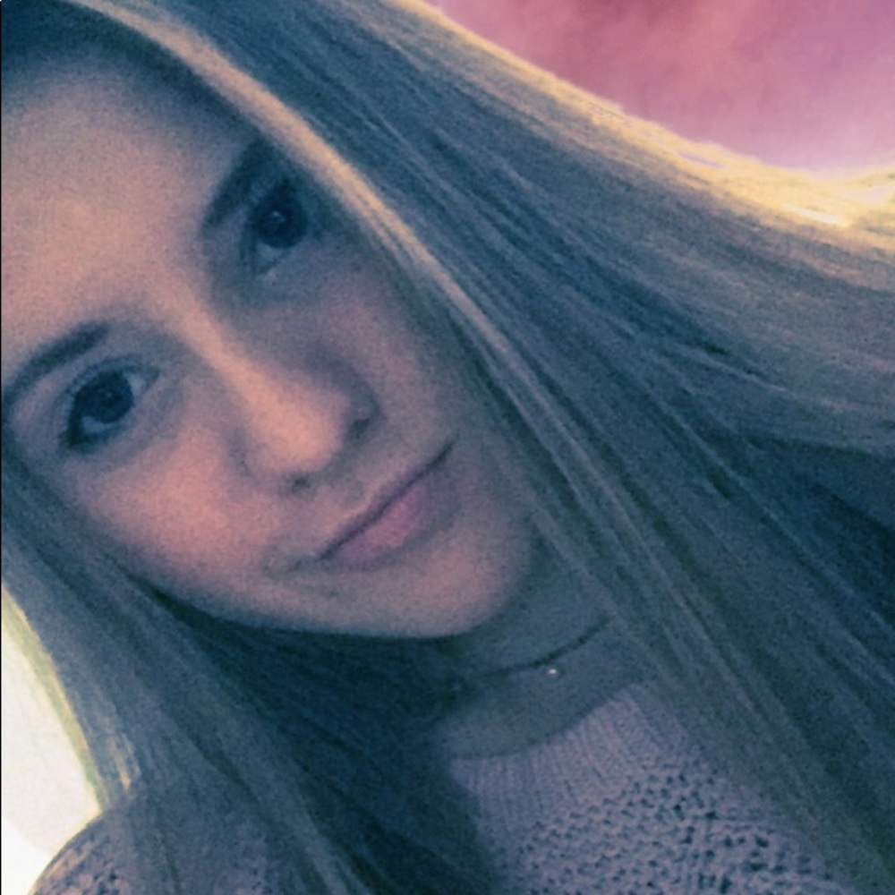 Meet your Posher, Raina